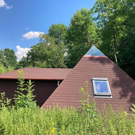 Vila Pyramida Nasavrky Exteriér fotografie